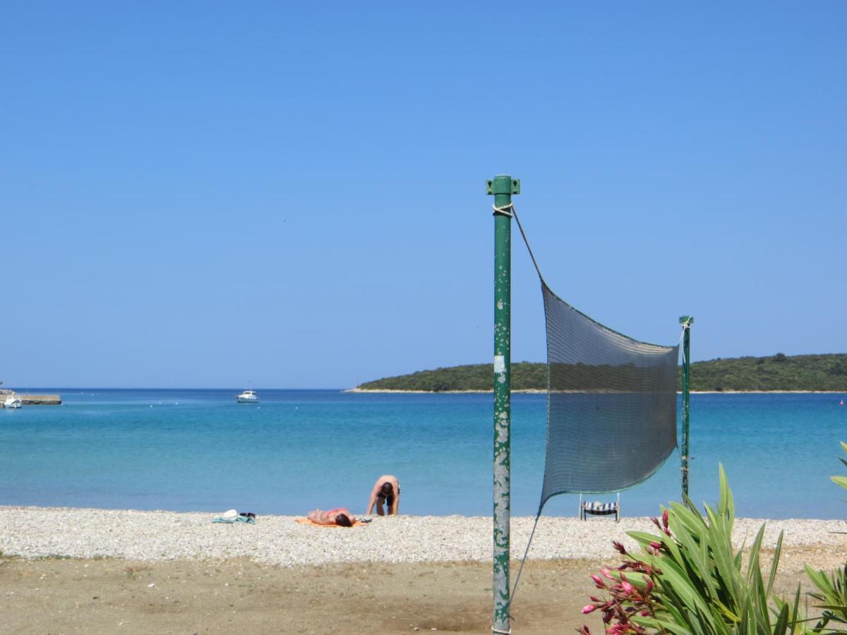 Holiday Home Artina 2 Lovište Buitenkant foto