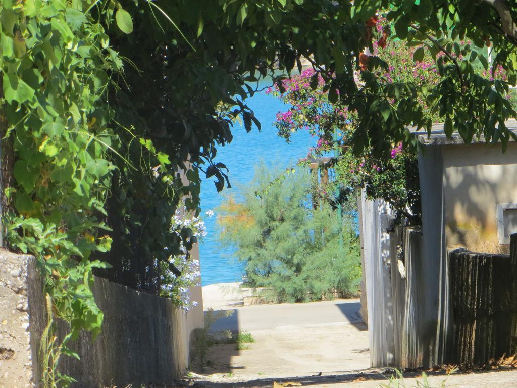 Holiday Home Artina 2 Lovište Buitenkant foto