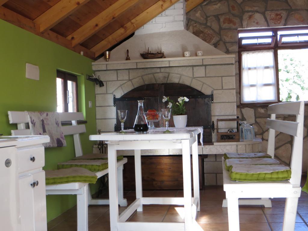 Holiday Home Artina 2 Lovište Buitenkant foto